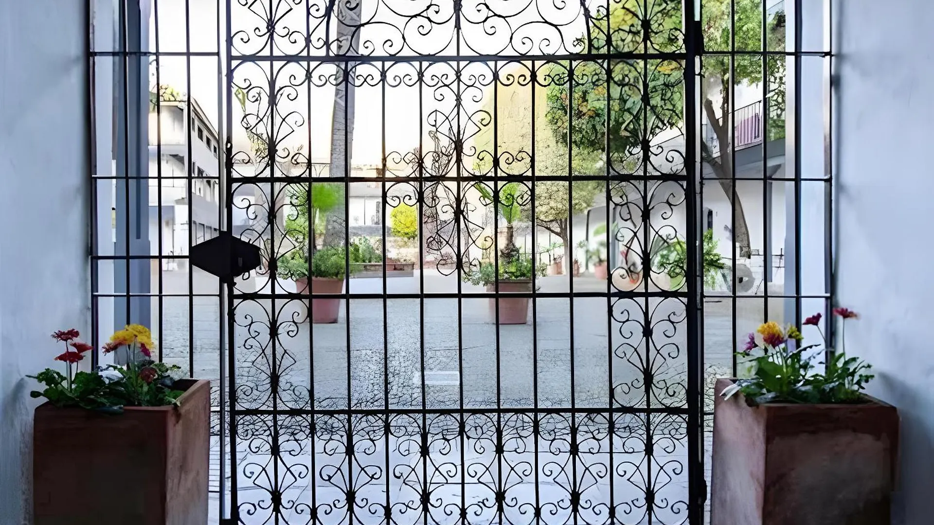 Apto En Historico Patio Andaluz Seville